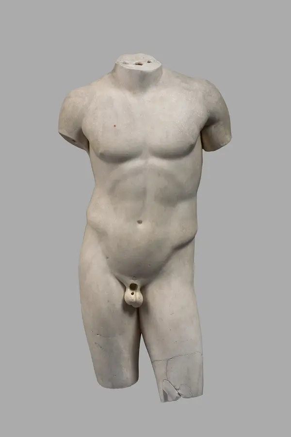 Statuentorso eines nackten Jünglings