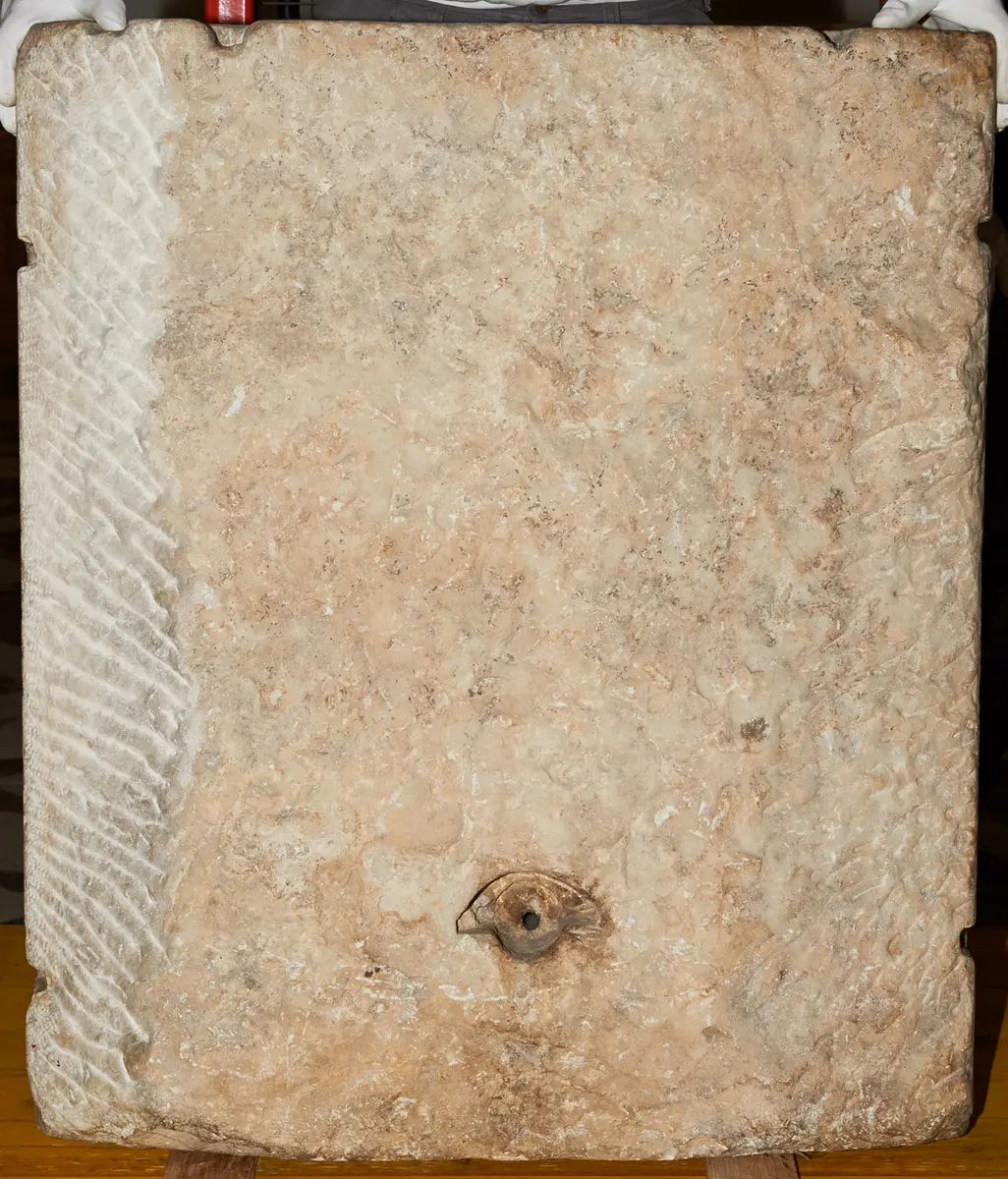 Brunnenrelief Grimani: Mutterschaf mit Lamm