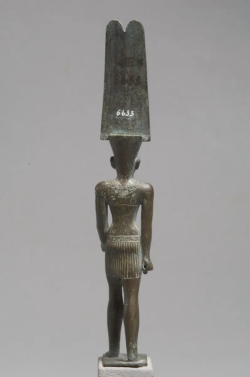 Schreitender Gott Amun