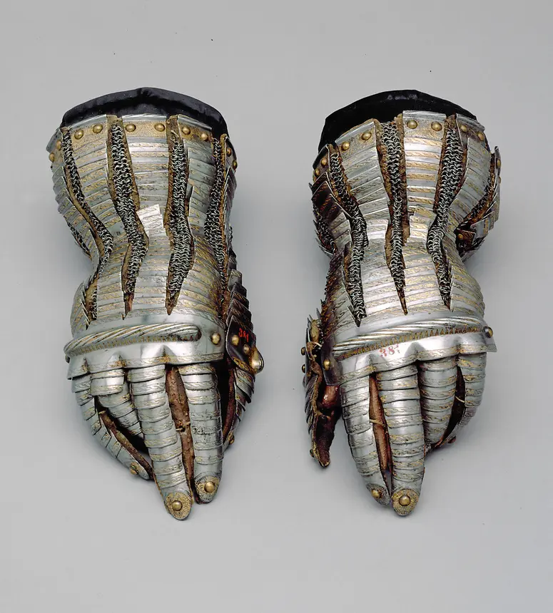 Korazzin-Handschuhe der “Tunis-Garnitur”