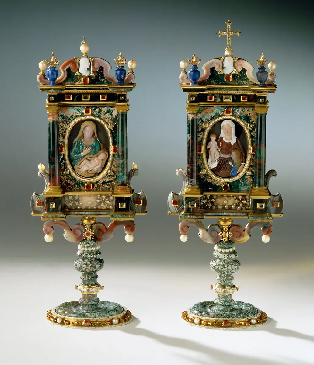 Zwei Reliquienmonstranzen