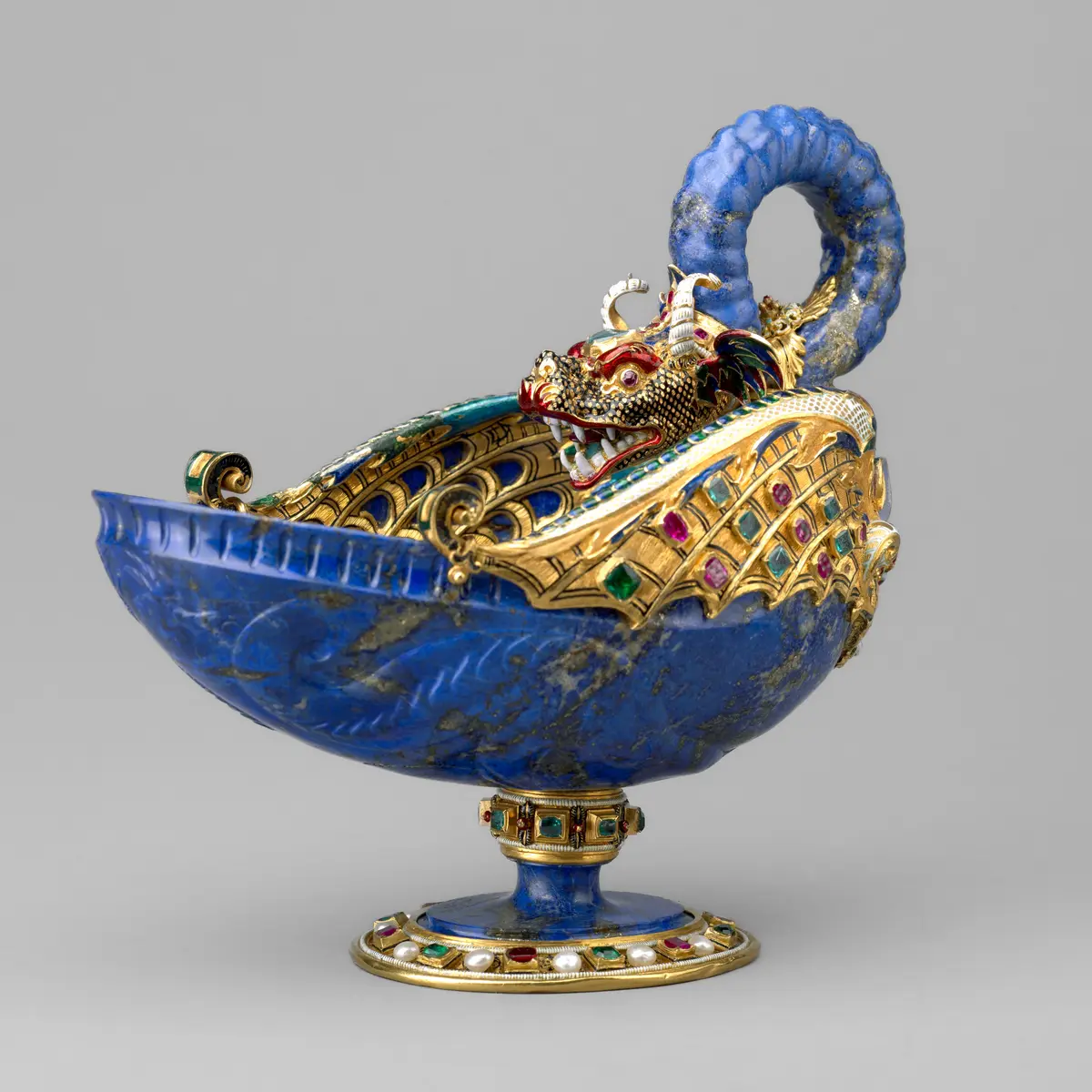 Shell-shaped Bowl, so-called Dragon Bowl