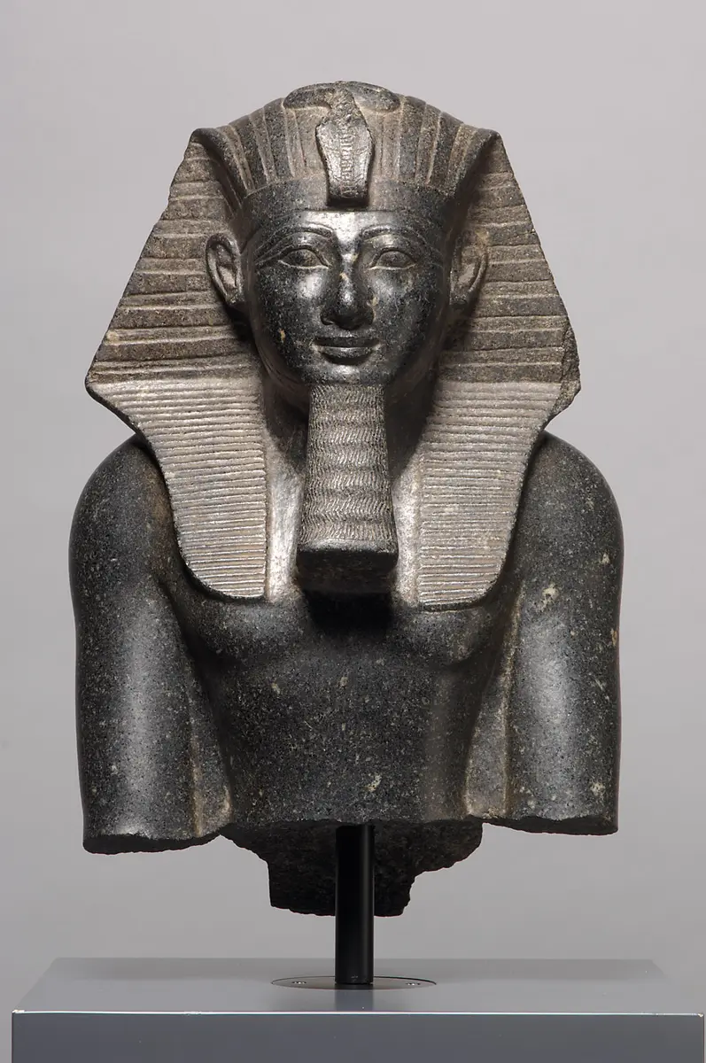 Upper part from a statue of Thutmose III