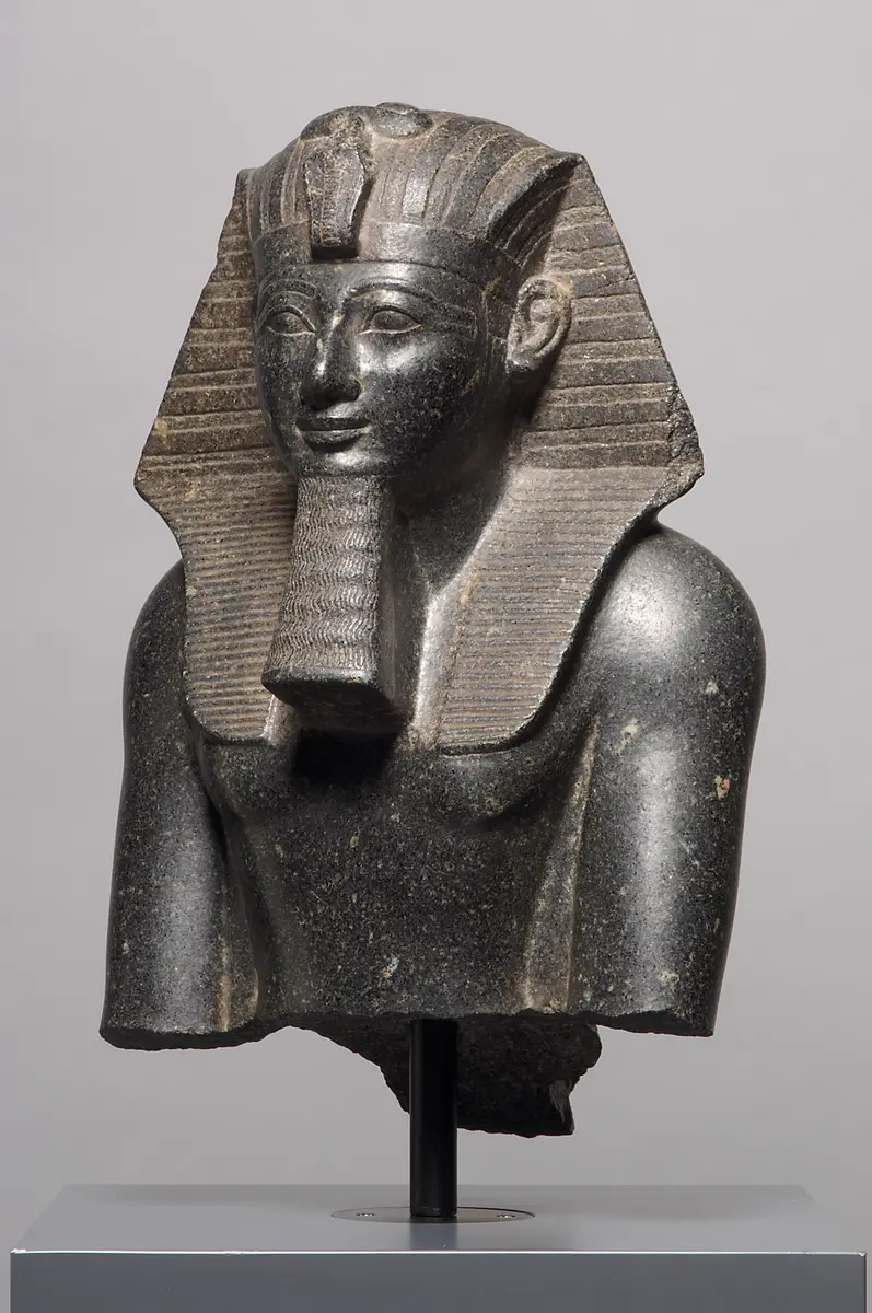 Upper part from a statue of Thutmose III