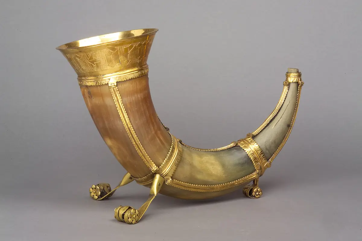 Trinkhorn, sog. Greifenklaue